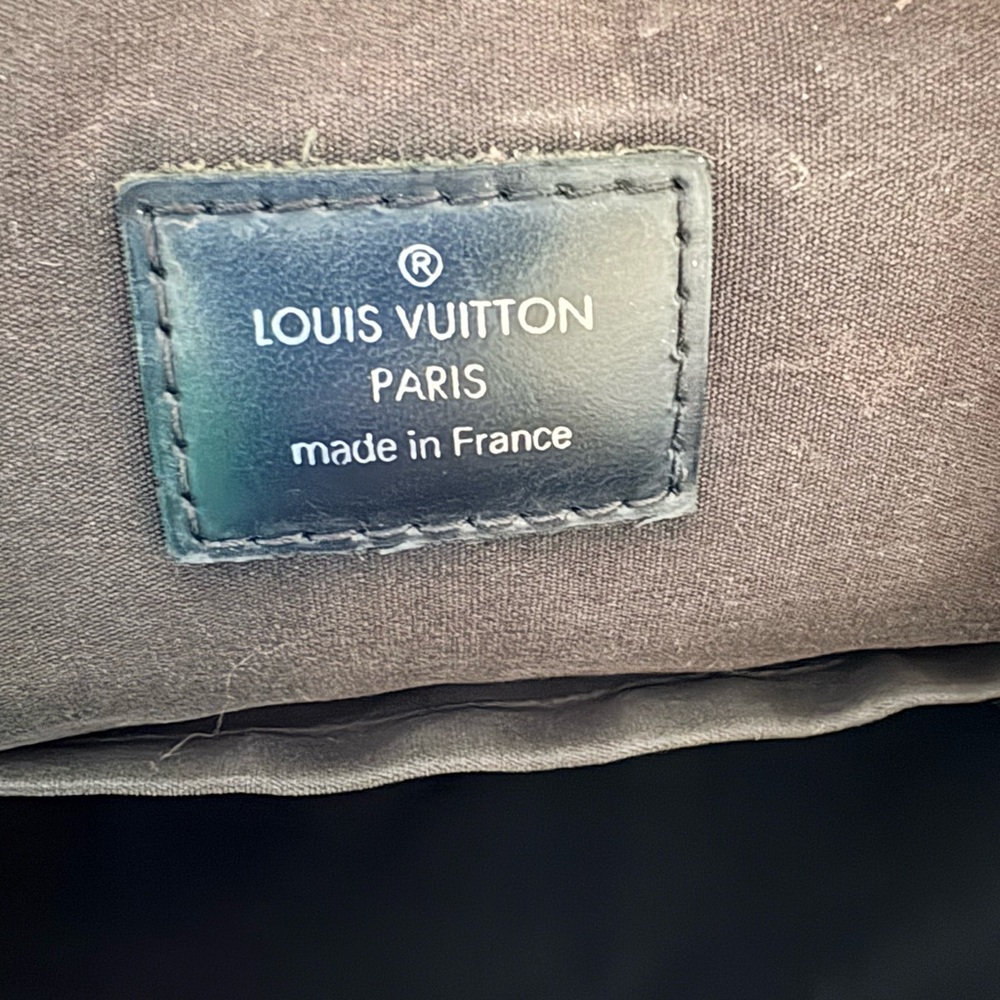 Louis Vuitton Vintage Black Epi Lockit PM - Picture 6 of 13